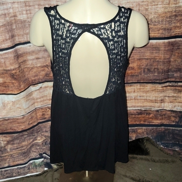 Lace Top - Picture 1 of 4